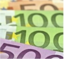 Millionnaire, il se débarrasse de sa fortune et vit avec 1000 euros par mois 